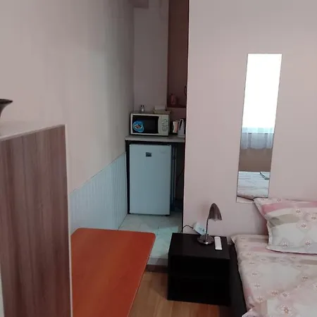 Center And Apartment *