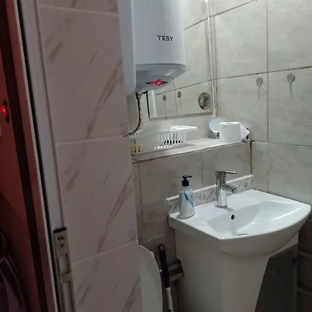 Center And Apartment